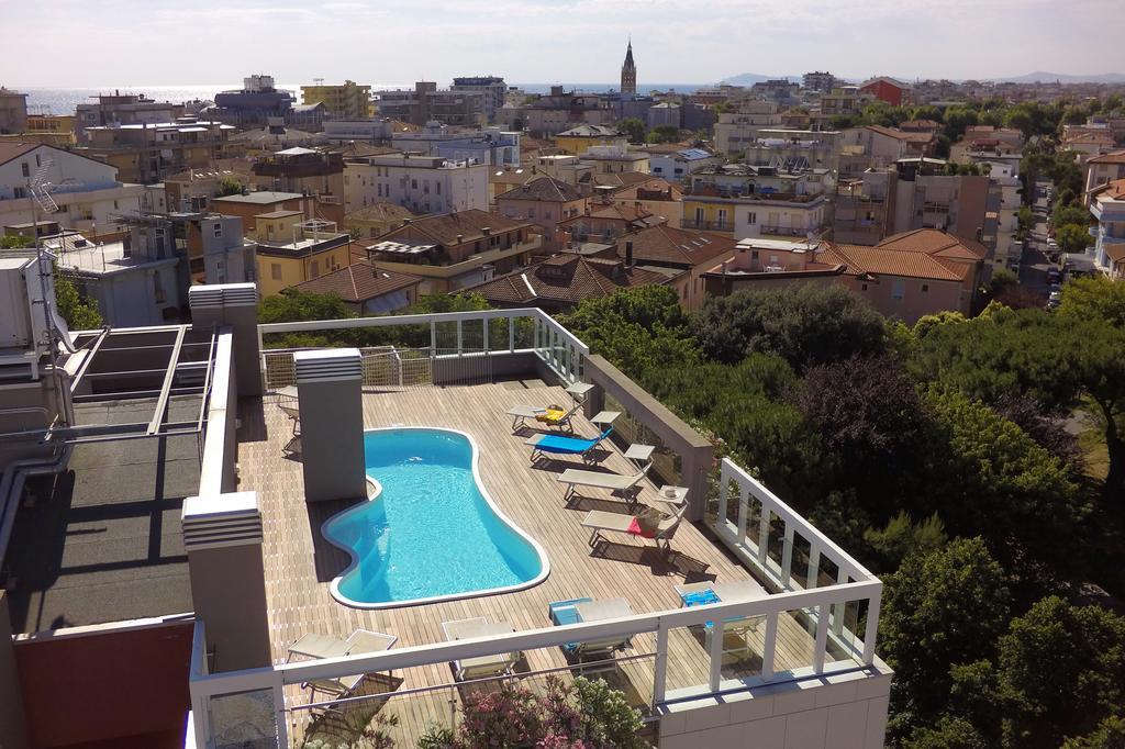 Residence Delfina Rimini Exterior foto