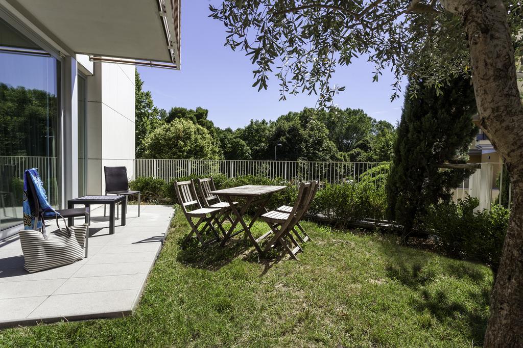 Residence Delfina Rimini Exterior foto